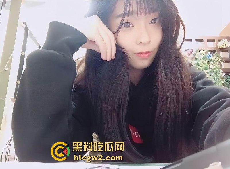 独家黑料！陕西师范大二学生【陆云娇】为挣零花钱给老男人做性奴 表面傻白甜人后骚浪贱-19