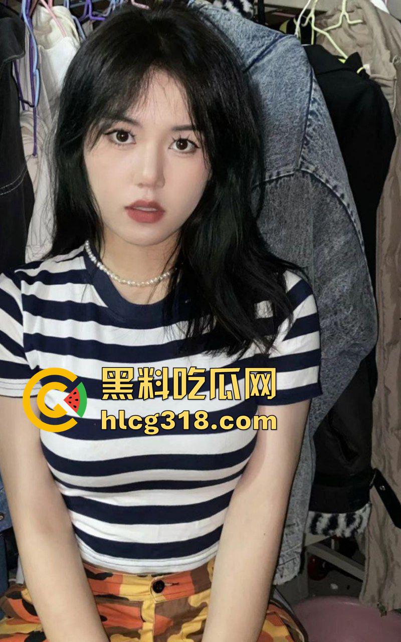 新疆遍地迪里热吧！新疆高颜值尤物【斯琴】，高挑身材性感女神，带闺蜜被男友轮操，再被男友带兄弟轮奸！-2