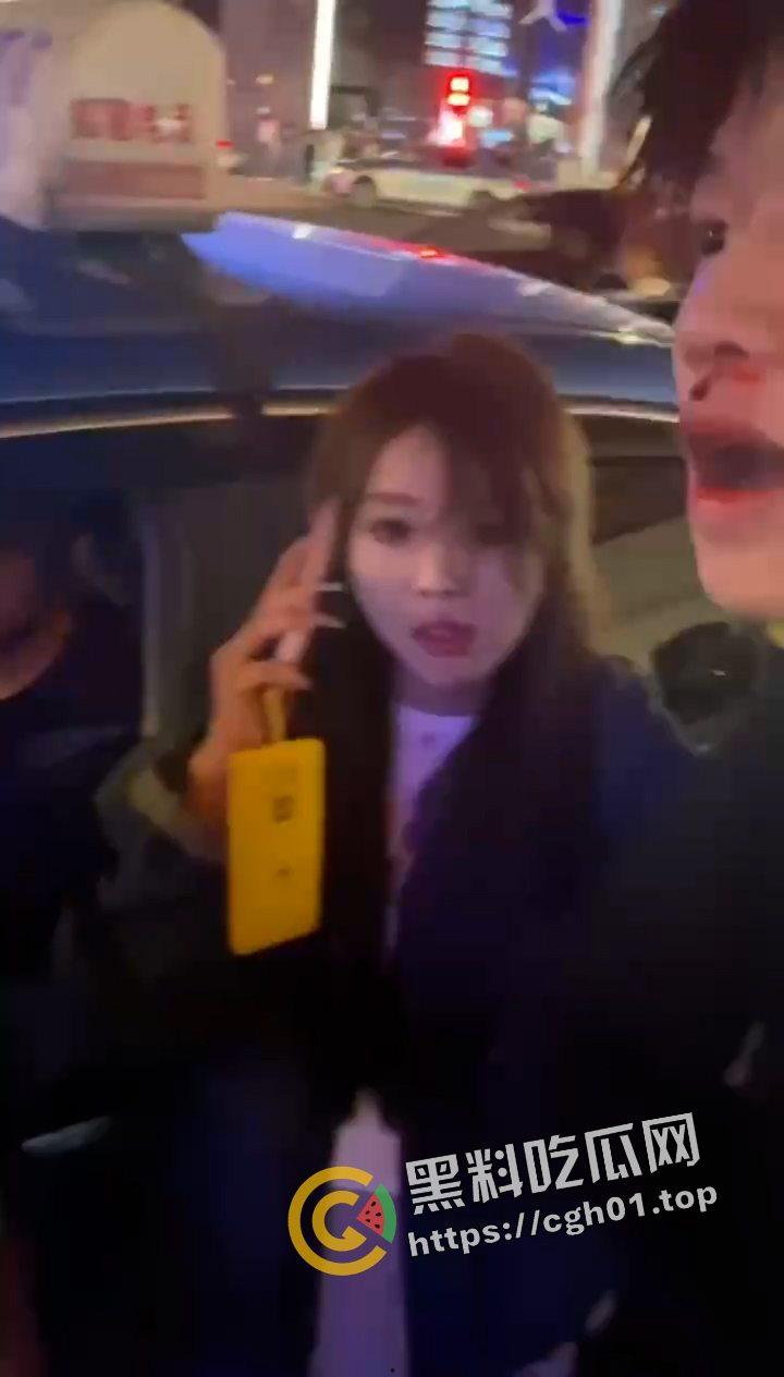 抖音网红【李金帅】街头惹事被暴打 恶人自有恶人磨 这下不嚣张了-4