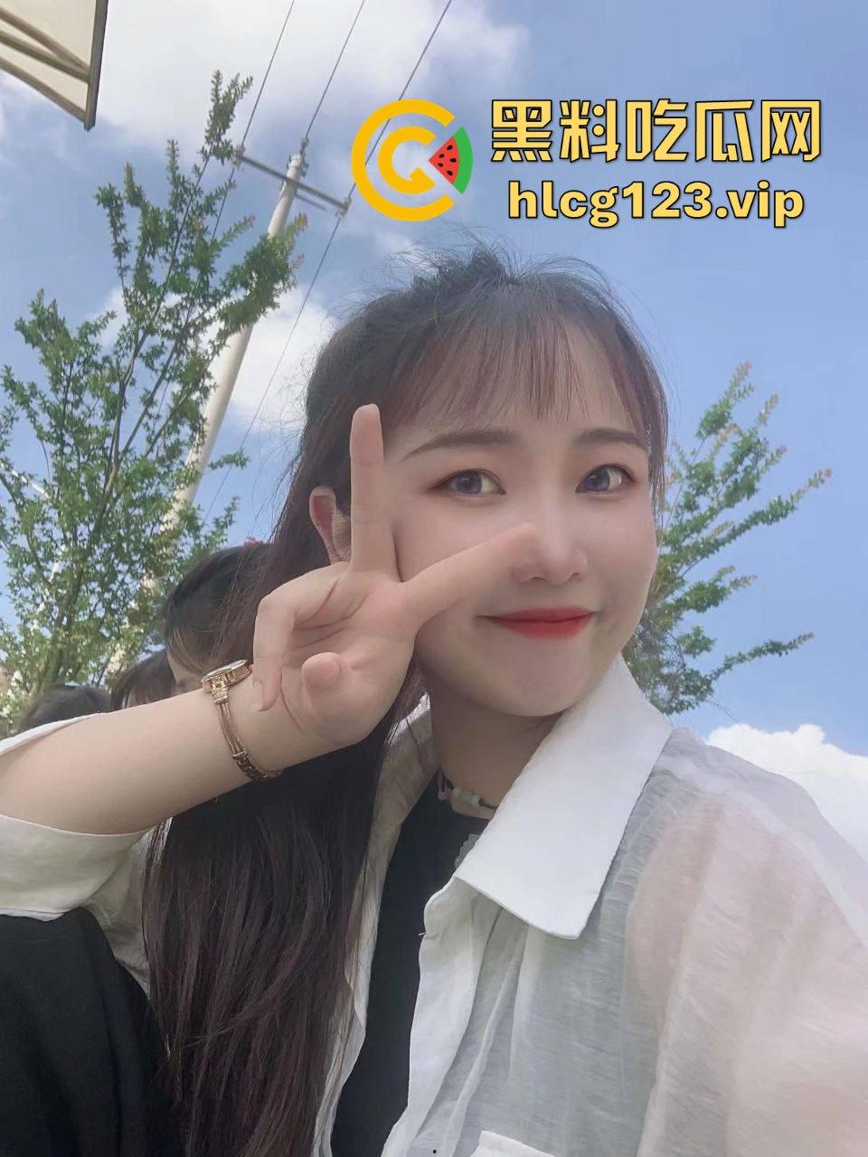 山东学妹【刘露璐】啪啪视频流出！清秀外表，疯狂内射网友直呼顶不住！-6