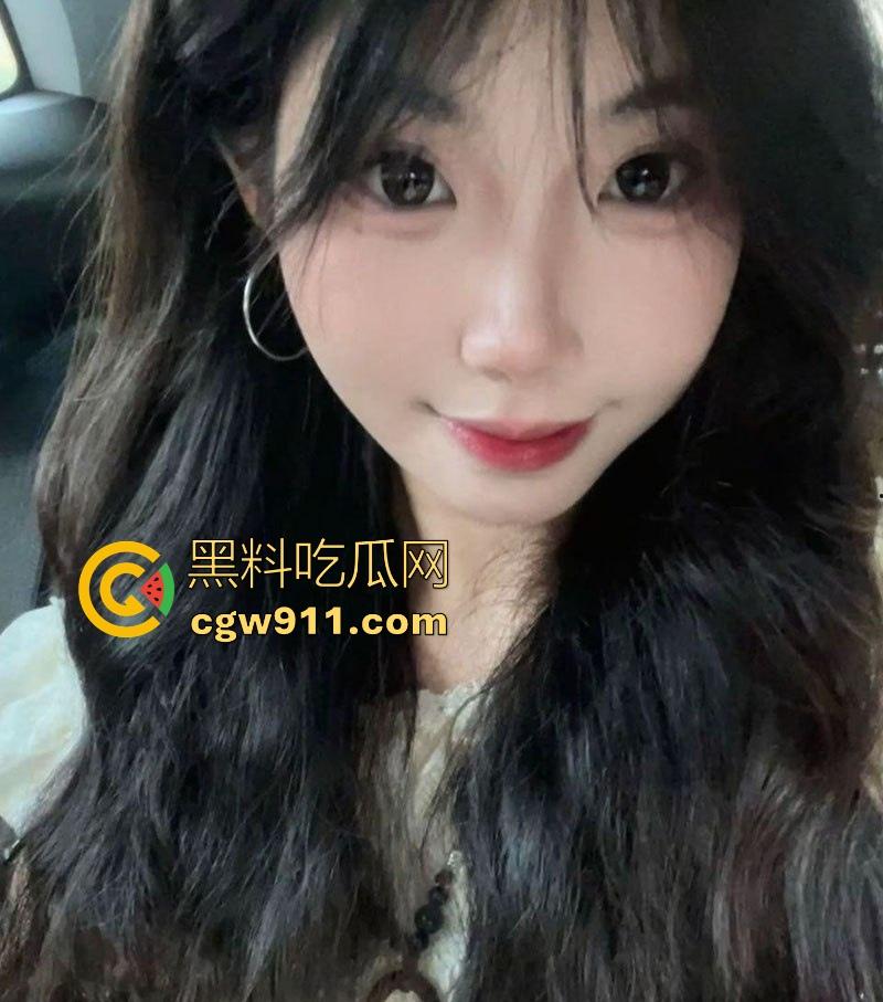 南京理工大学清纯学妹【陆永欣】蜂腰翘臀极品颜值，男友无套猛操内射颜射，露脸性爱视频曝光！-2