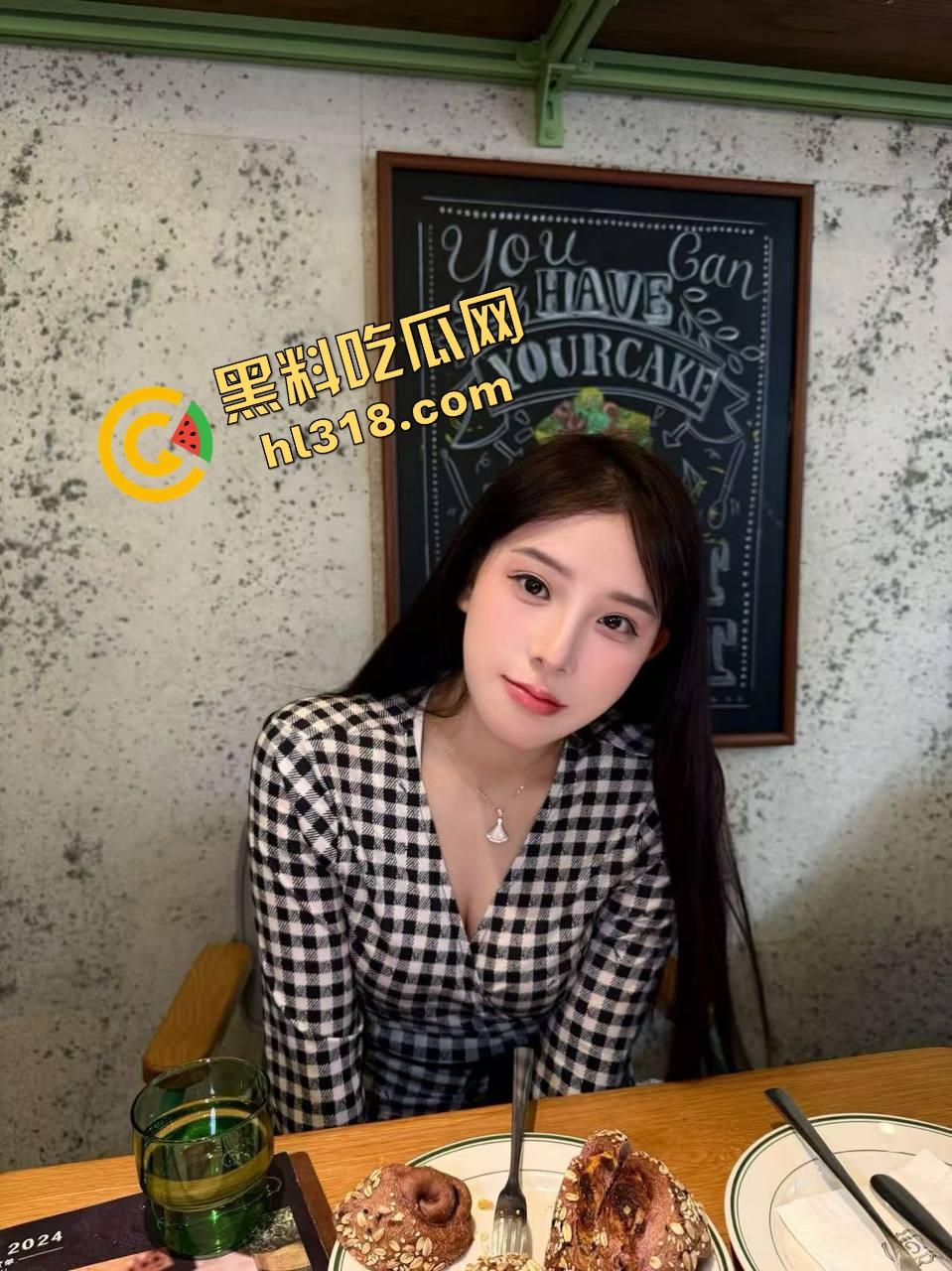 阴环探索器直击深处，第一视角全景肉壁探险，嫩逼内壁细节裸奔看得真实还原粉嫩触感！-1