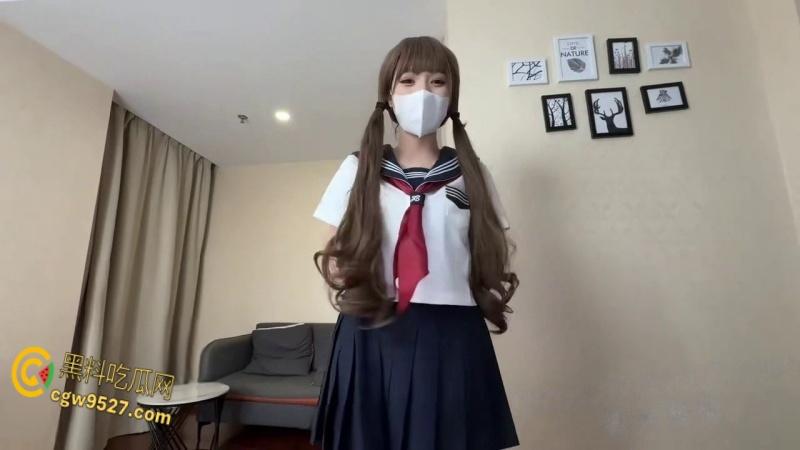 极品巨乳女神【情深叉喔】，网瘾少女为了买游戏皮肤，穿上性感JK白丝制服，帮哥哥解决生理需求 !-2