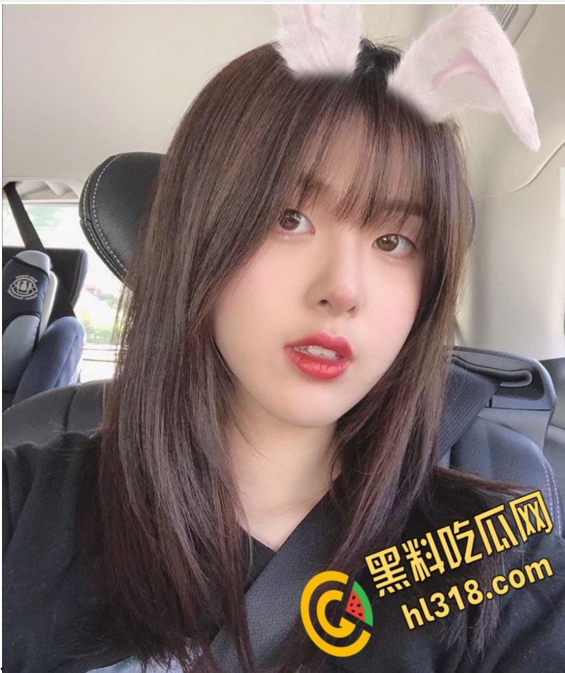 桌游馆搭讪清纯女大【马思纯】，白虎阴唇粉嫩诱人，亲亲嘴就淫水泛滥，性欲如狼似虎，被窝里口爆吞精 ！-2