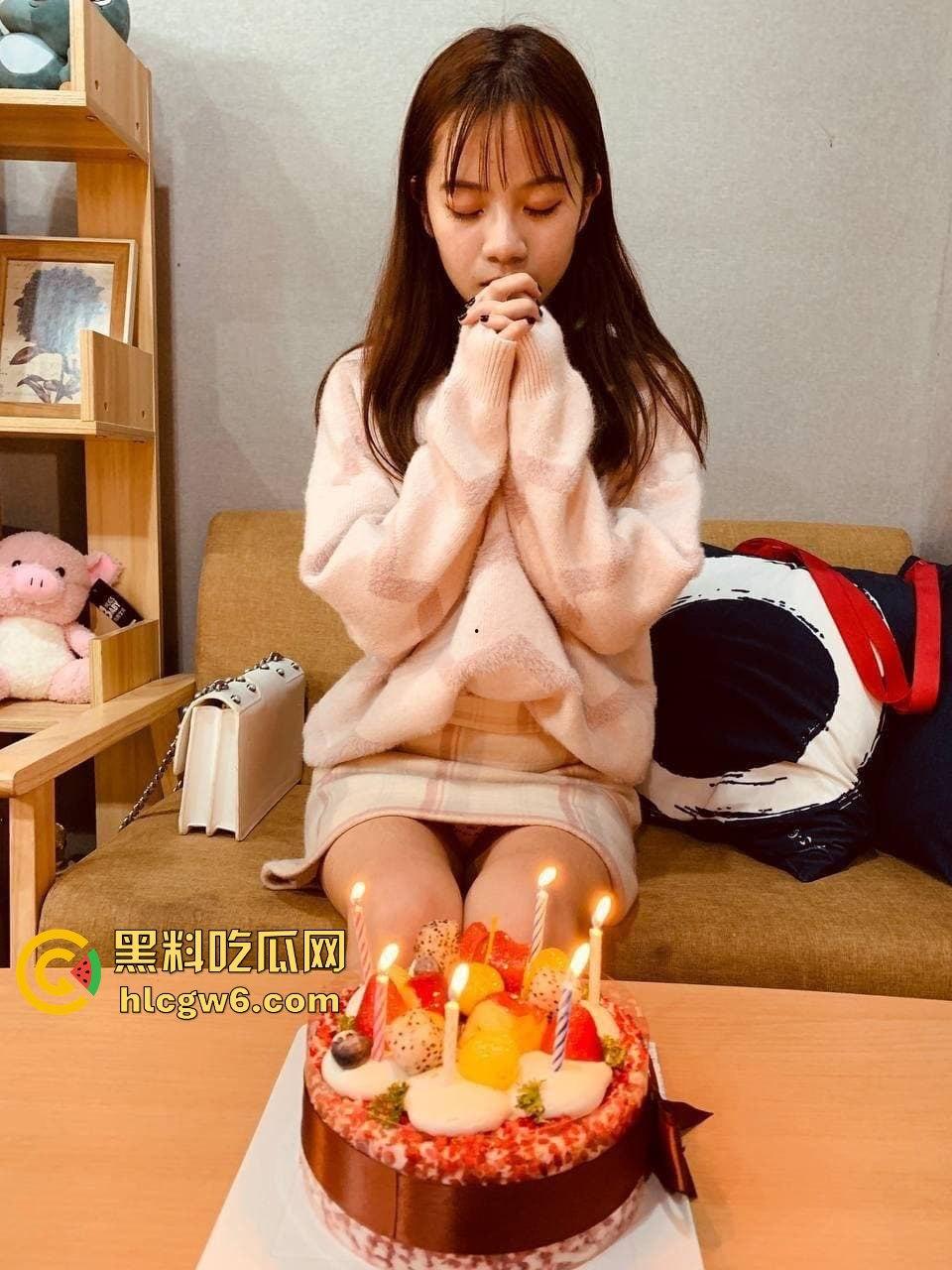 杭州蜜桃臀骚比【玩偶莹】被推特主李茶酒操翻,淫荡私拍成有钱人专属玩物,玩腻了直接换货,有钱人是真的会玩!-4