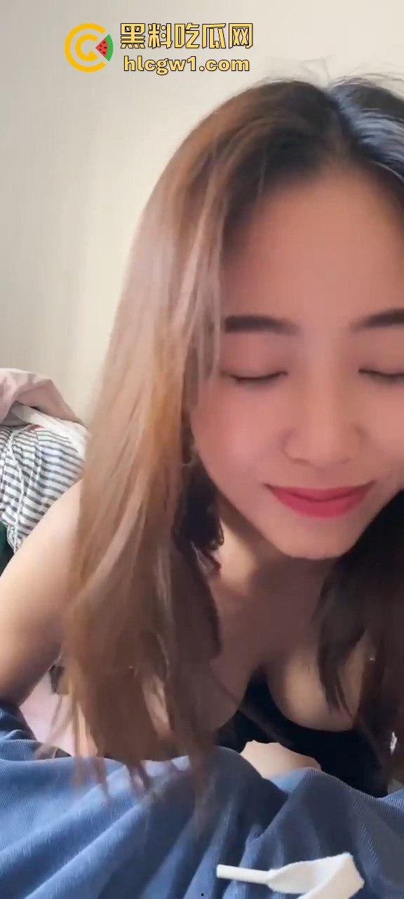 风骚少妇『孙颖怡』被爆浪逼舔蛋贼销魂！老公常年出差，她寂寞得被瓜友拿下，舔鸡老狗卖力被操到天亮！-7