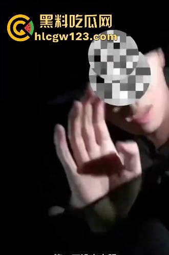 广东东源行政服务中心领导【刘伟途】与女下属车震 被丈夫当场抓奸 视频曝光连衣服都还没来得及穿!-10