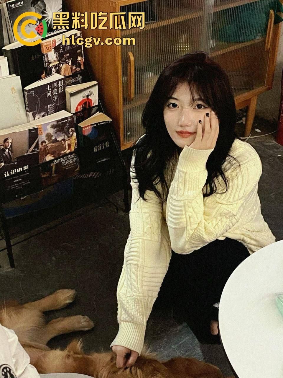 高颜值御姐【欧阳苏媛】云盘不雅视频流出!吃鸡姿势骚到爆,网友:想不到表面清纯内里这么野!-1