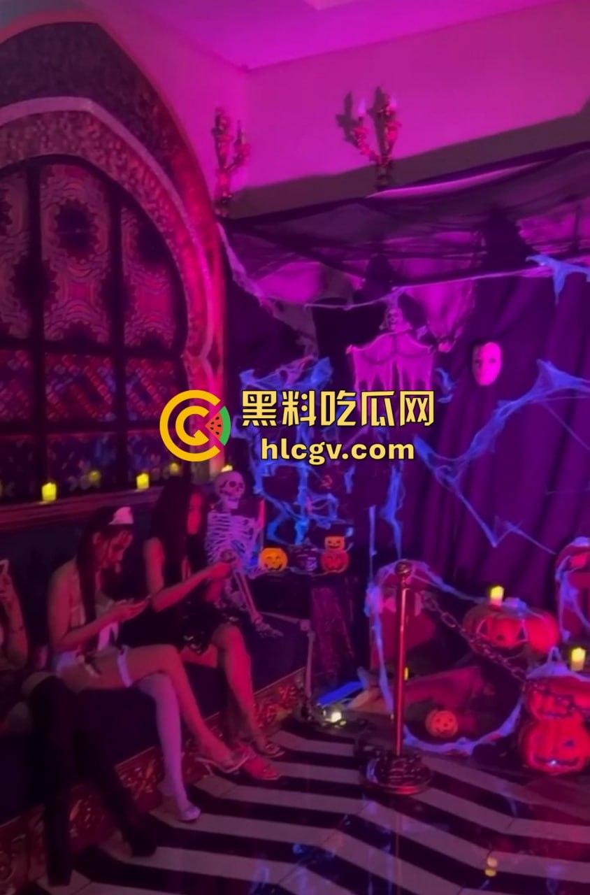 商K再升级！修女、护士、鬼妆全员出动什么主题都有，这才叫夜生活，车模KTV靠边站！-9