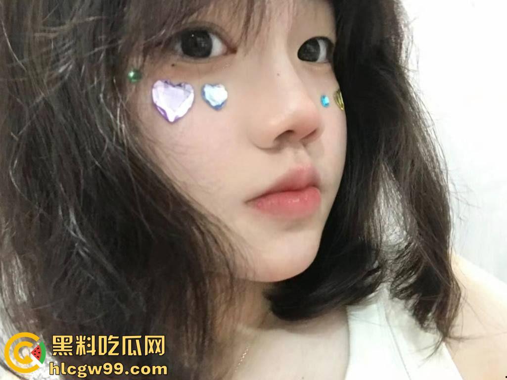 今天的飞机就打到这里了！秦皇岛清纯小妹【张念一】独特性癖好小母狗，偷穿父亲内裤自慰-6