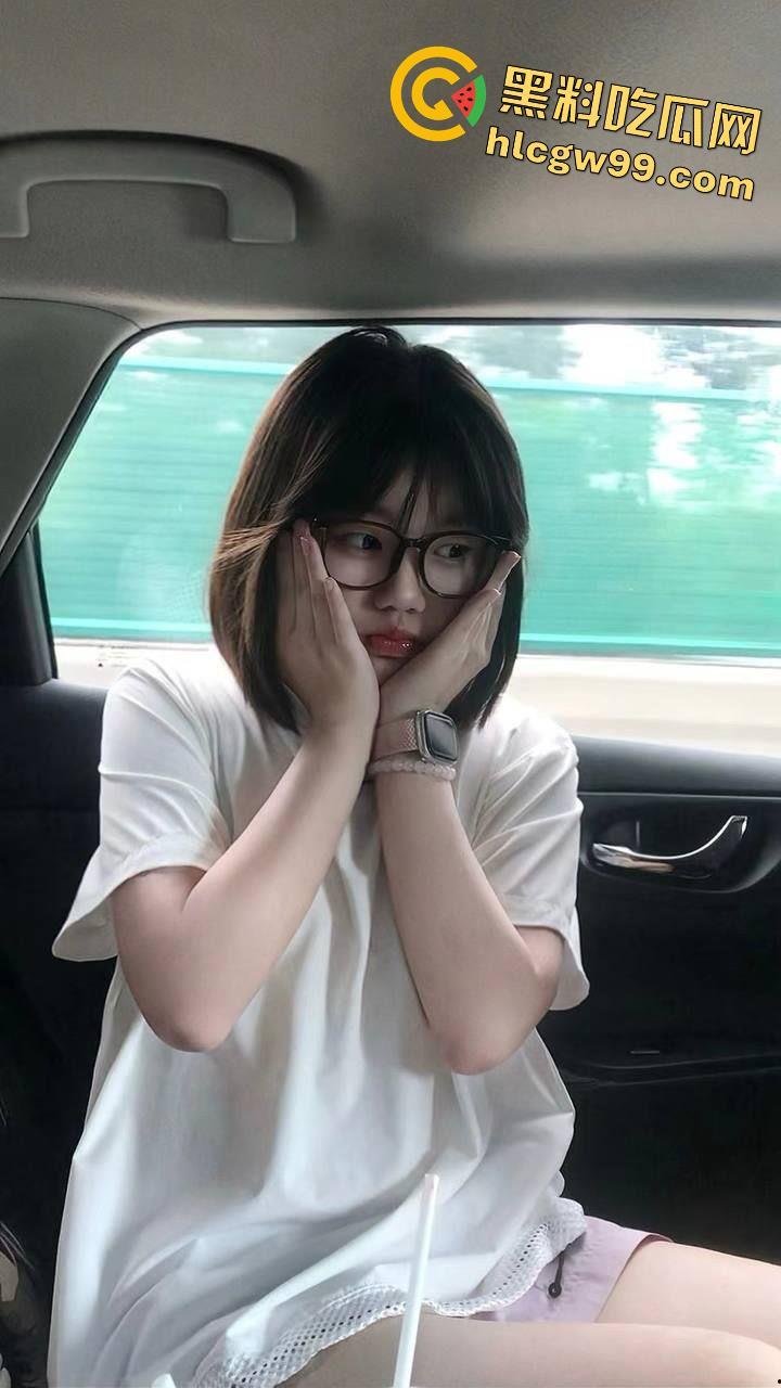 今天的飞机就打到这里了！秦皇岛清纯小妹【张念一】独特性癖好小母狗，偷穿父亲内裤自慰-15