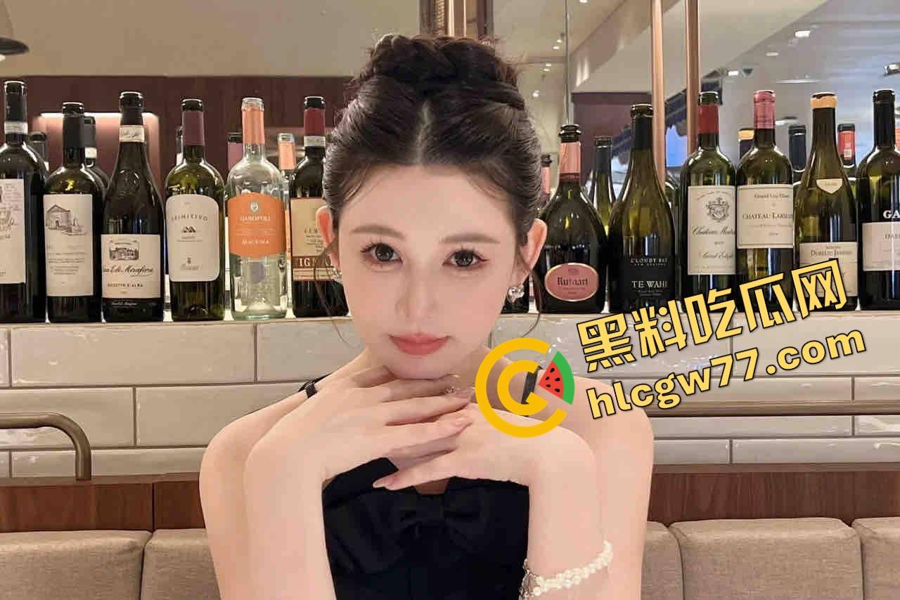 重庆大学极品『雪雪』被爆反差淫片，蜜桃臀浪叫被操，包养成狗太上头！-5