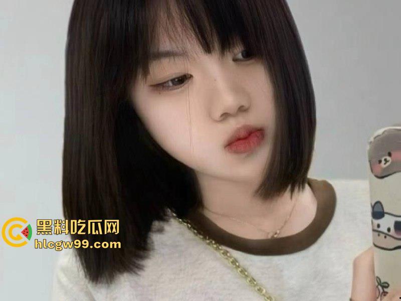 今天的飞机就打到这里了！秦皇岛清纯小妹【张念一】独特性癖好小母狗，偷穿父亲内裤自慰-19