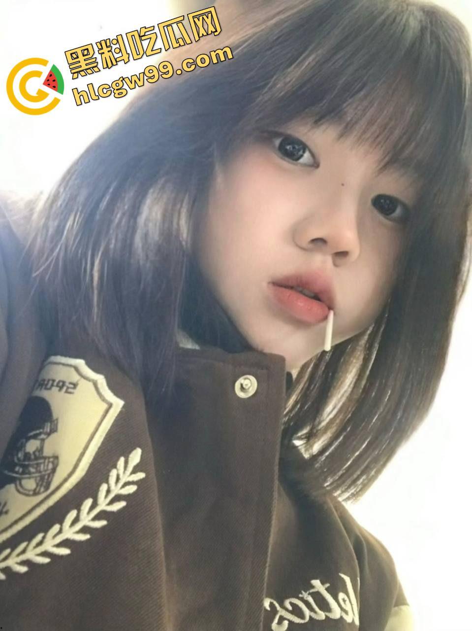 今天的飞机就打到这里了！秦皇岛清纯小妹【张念一】独特性癖好小母狗，偷穿父亲内裤自慰-21