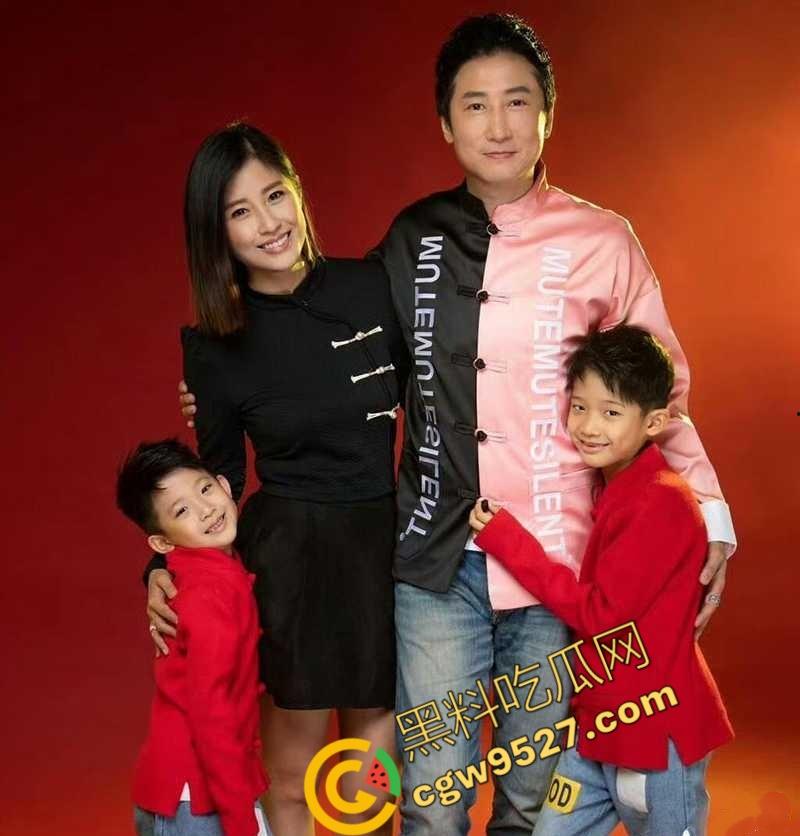 明星也淫乱!香港功夫巨星【洪金宝】儿媳【周家蔚】群交视频大曝光,1女V多男,画面真刺激-4