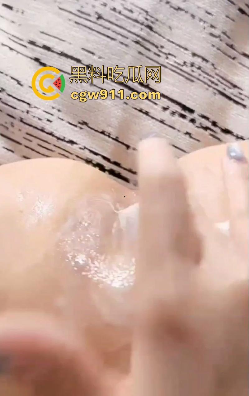 极品性爱福利姬【懶懶】最新付费视频流出,身材纤细性感妖娆,粉嫩白虎道具狂插,挑逗感官直冲脑门!-7