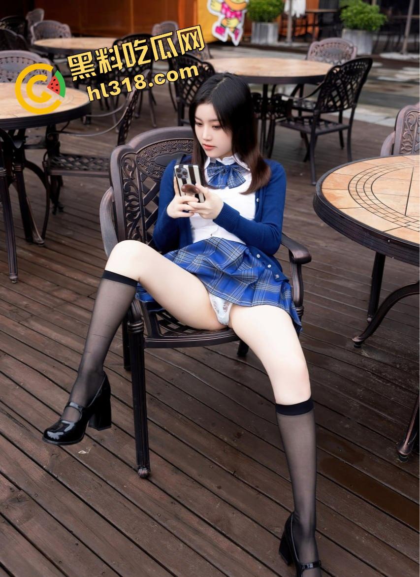 秀人网台湾嫩模『豆瓣酱』炸裂流出,速递车内激情实录,车震猛玩肉穴全程漏点看点拉满!-8