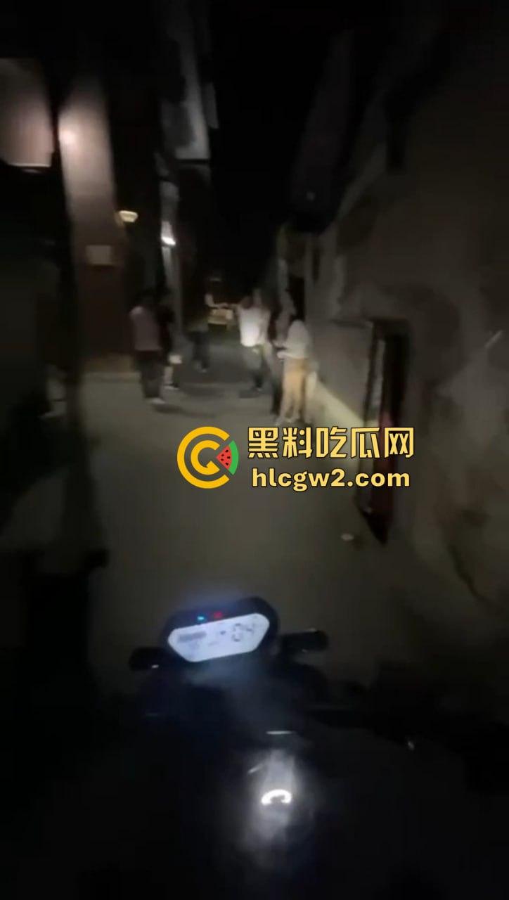 物美价廉的巷子快餐！200块买不来吃亏买不来上当！宝藏快餐女姿势十八般，手活嘴活全顶级的快餐圣地！-4