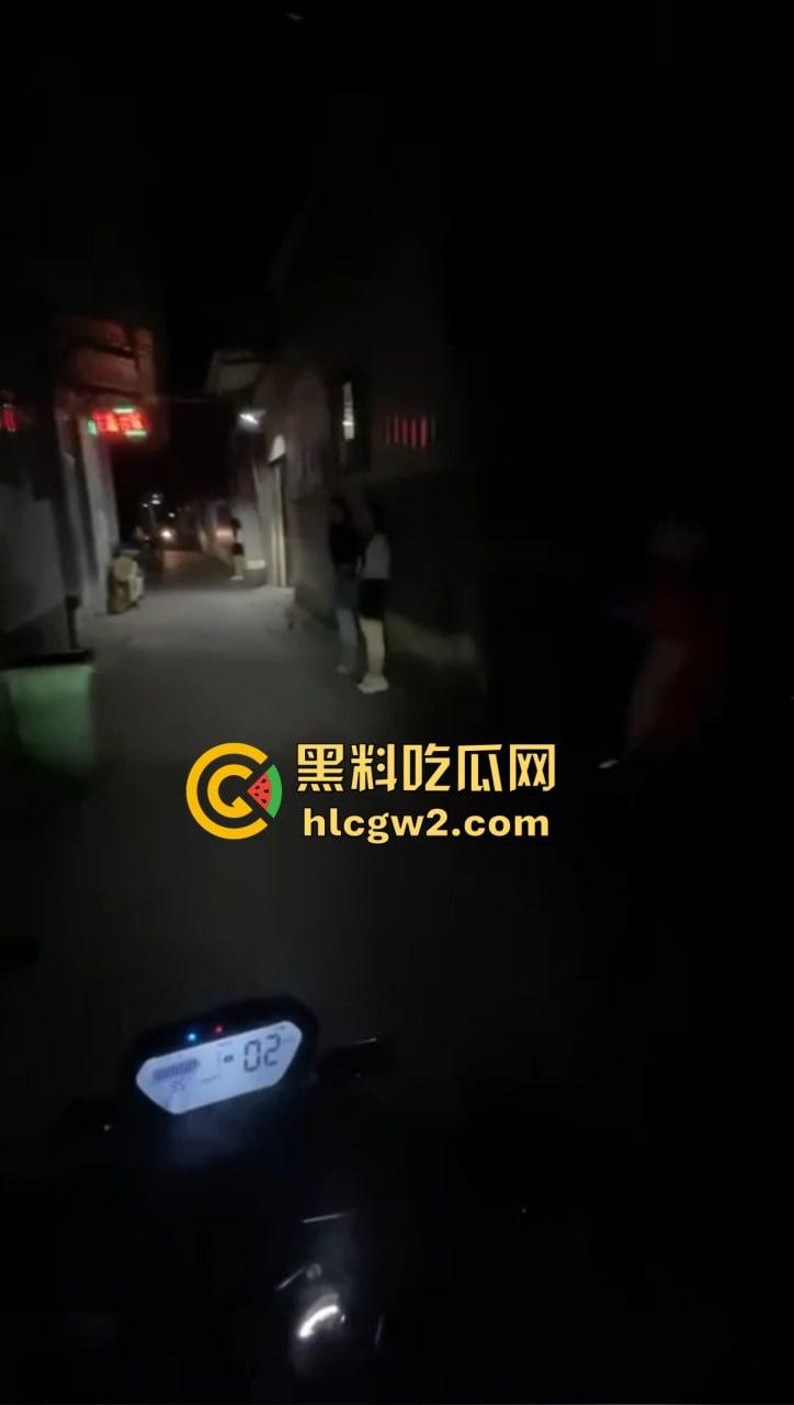 物美价廉的巷子快餐！200块买不来吃亏买不来上当！宝藏快餐女姿势十八般，手活嘴活全顶级的快餐圣地！-5