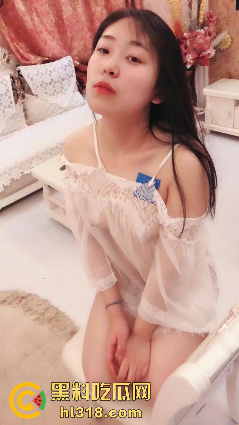 别人老婆操着就是爽!辽宁大连新婚少妇【邵雨慧】,背着老公到处偷情做爱,出轨多人被曝光!-3