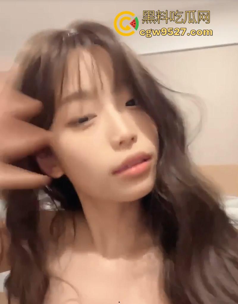 巨乳福利主播【宝儿妹妹】付费直播合集曝光，颜值和身材相当哇塞了，全程露脸玩无套花式性爱！-1