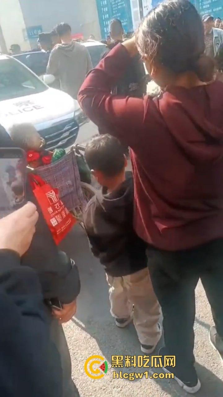 阑尾炎也能要人命?徐州二院割阑尾花费100万人还没了 人财两空家属大闹医院-4