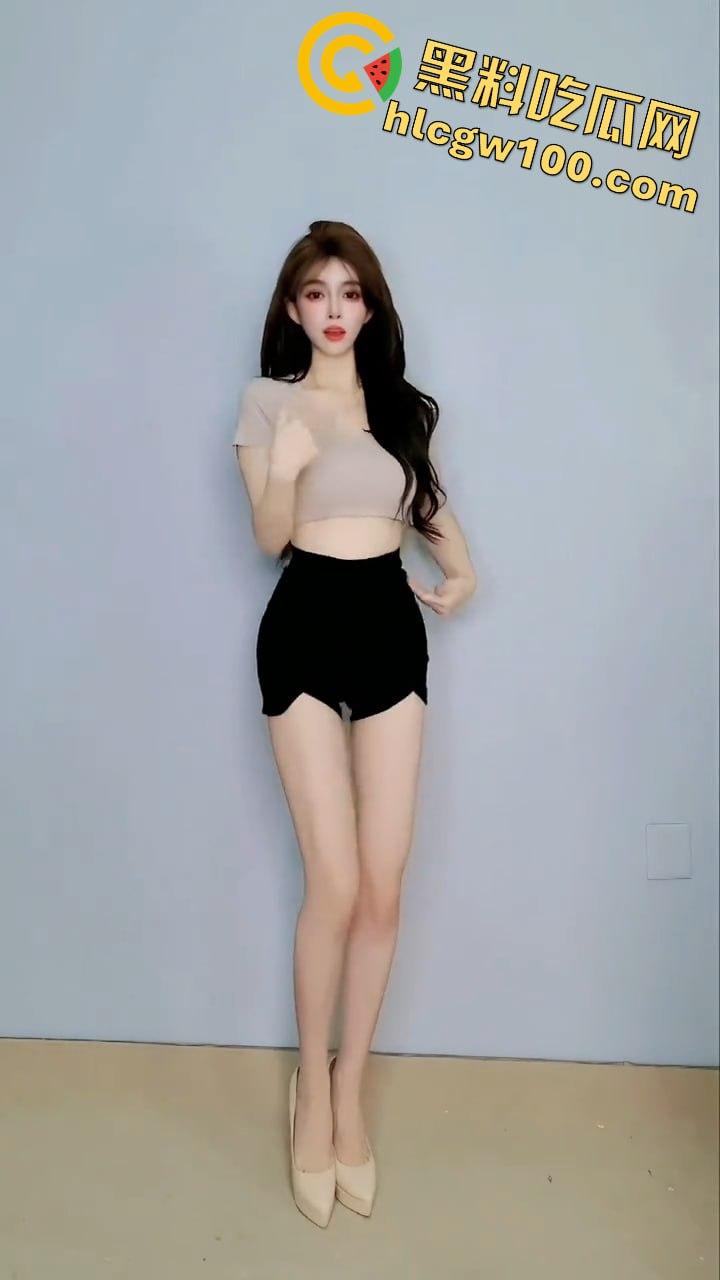 抖音反差婊【知洲】，榜一大哥定制骚舞，蕾丝丁字渔网袜，丰乳肥臀大骚逼-4