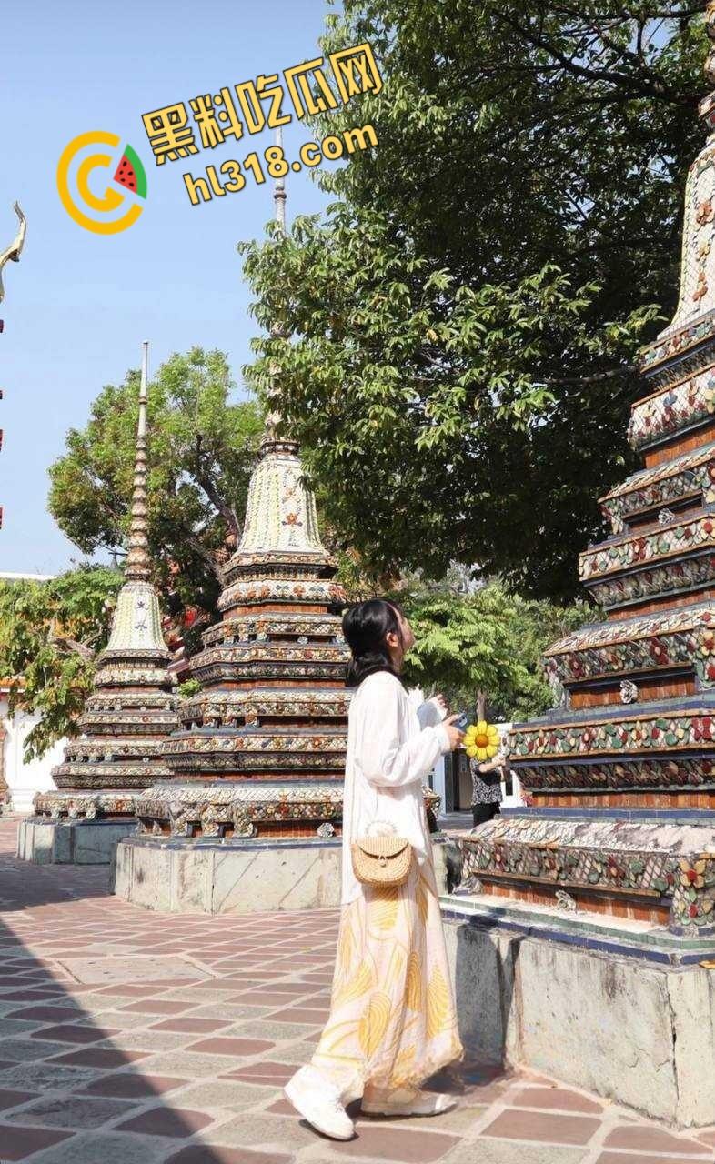 韩国极品女大学生【梨花江】,中国旅游乱情记,与多名男子激情口交,后入狂插骚逼内射 !-4