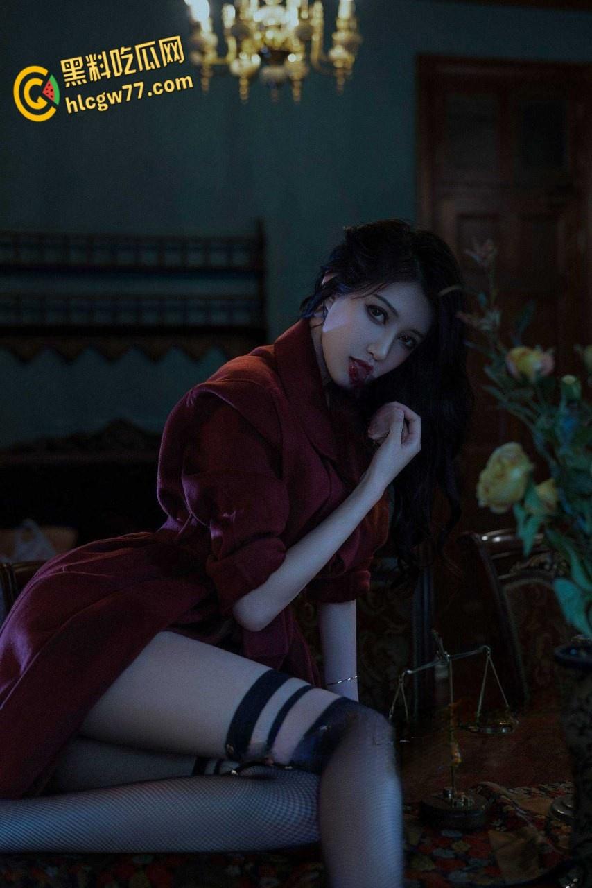 256万粉丝尤物抖音美腿女神【葛征Kiko】，微密圈福利解锁长腿销魂诱惑大合集！-3