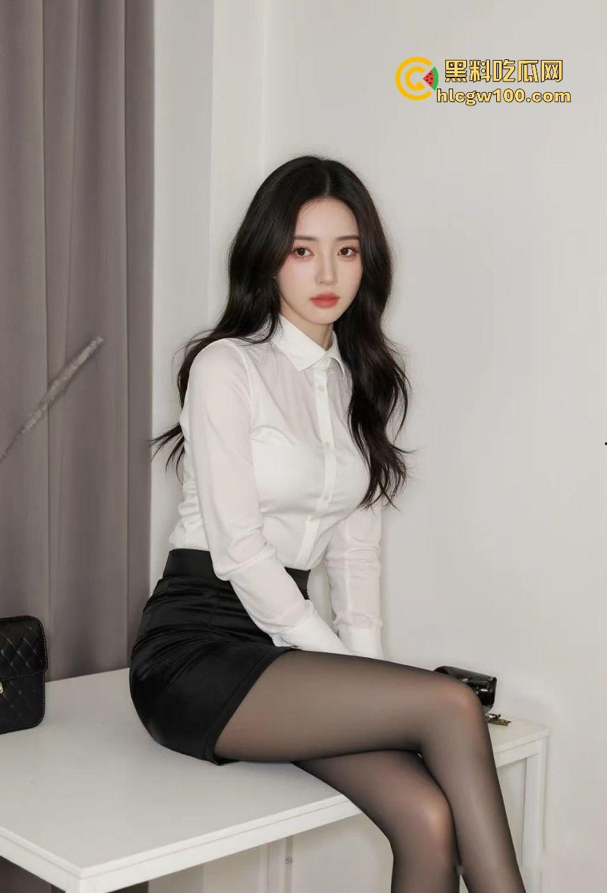 抖音审核集体失联?直播间小姐姐穿透视装抽奶子,SM小板子啪啪抽奶比鞭炮还响,这是要过年了!-1