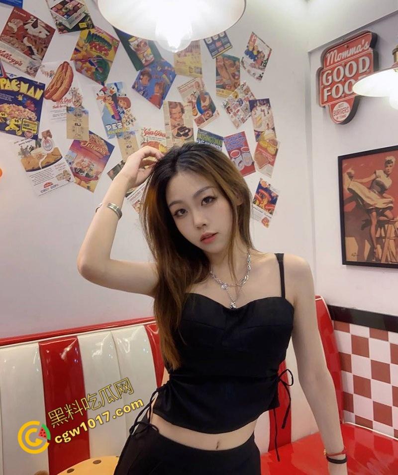 杭州高颜值【张铭铭】与男友分手后网络约炮,36D大奶,蜜桃臀疯摆激情荡漾,杭州新婊王诞生!-2