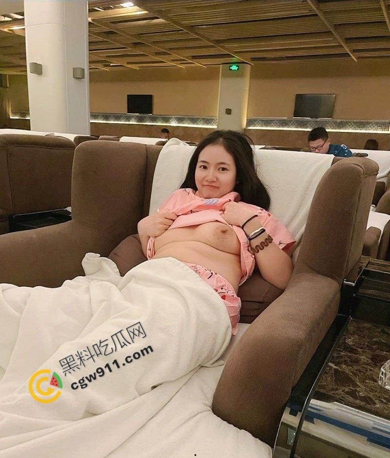 湖南微胖巨乳人妻【刘晓洁】与绿帽癖老公私拍流出!狂野户外露出,雪白丰满撩人心弦,无套狂操淫水四溢-11