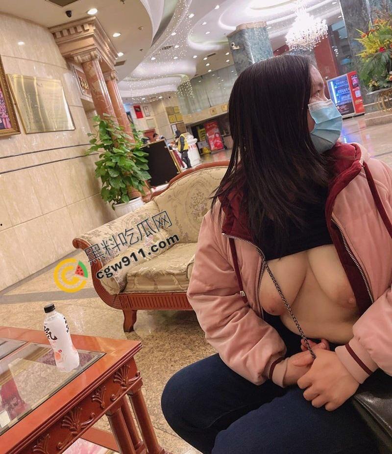 湖南微胖巨乳人妻【刘晓洁】与绿帽癖老公私拍流出!狂野户外露出,雪白丰满撩人心弦,无套狂操淫水四溢-12