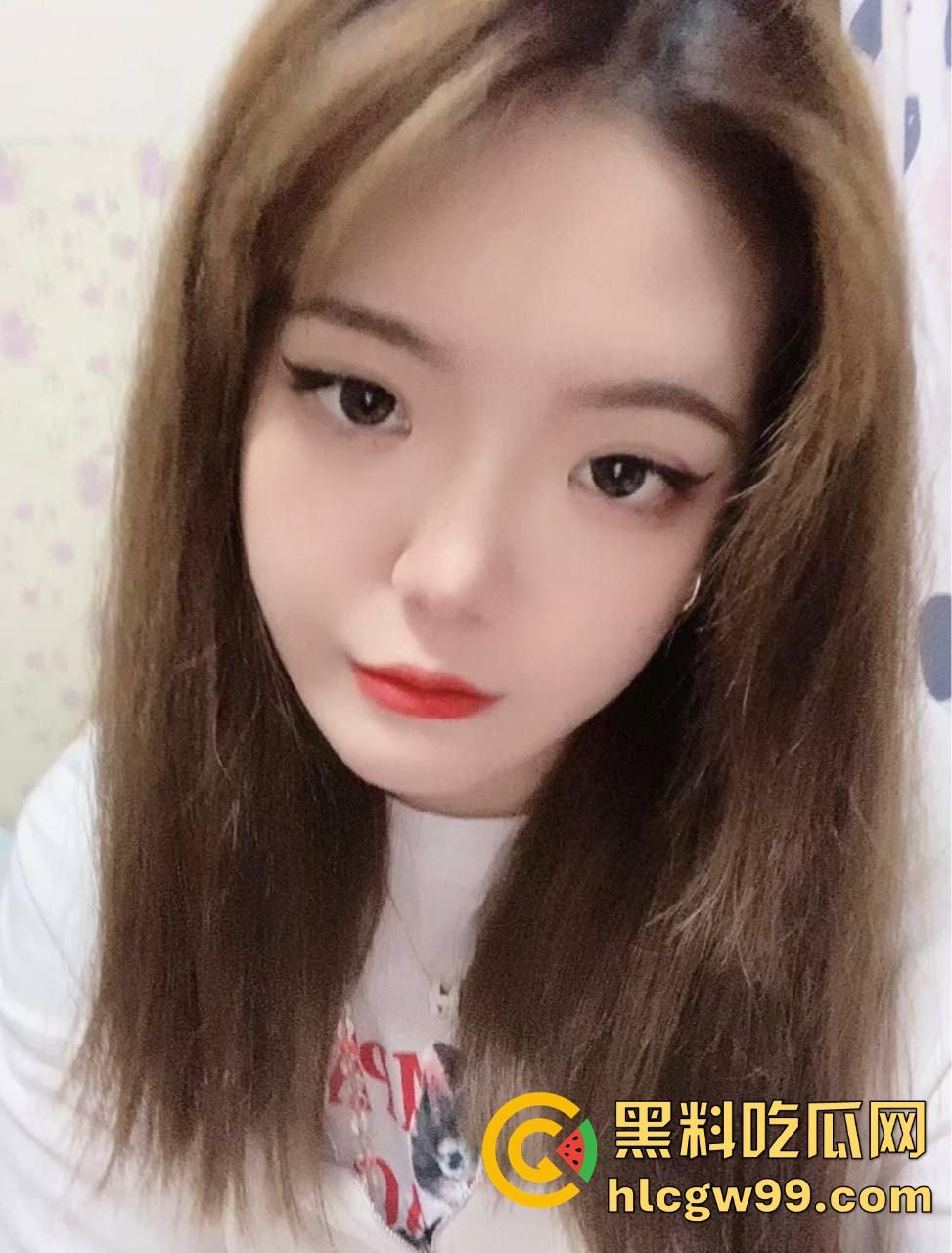 过年约炮杭州女大【孙倩倩】高冷皮囊下藏着欠操样,长毛衣底下啥都没穿,粉嫩骚逼湿成狗,跪着求肏被捅穿!-2