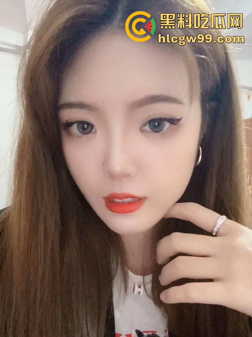 过年约炮杭州女大【孙倩倩】高冷皮囊下藏着欠操样,长毛衣底下啥都没穿,粉嫩骚逼湿成狗,跪着求肏被捅穿!-7