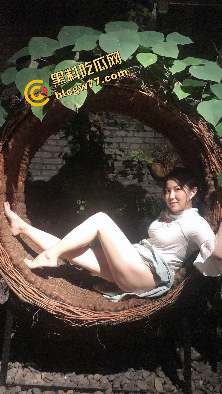 连云港良家少妇『黄霄敏』本是烟火清影,结果全程露脸被做成网盘种子疯传!-9