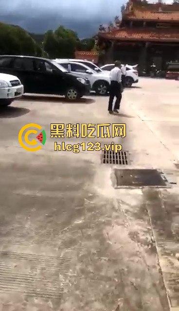 莲花公园惊现抛尸案!女尸泡得水肿,凶手太狠公园抛尸真是牛逼操作!-4