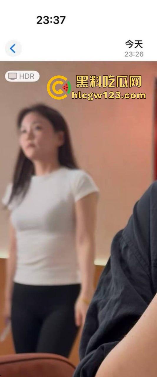 深圳五溪红小子餐厅惊爆大瓜!一对男女吃饭途中按捺不住去厕所激情啪啪 女方身材火辣 聊天记录曝光!-8