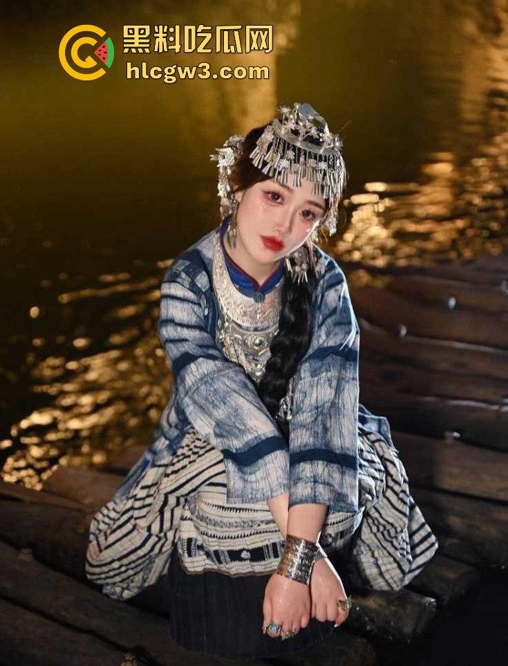 温州师范拜金荡妇【金依然】做外围 卖逼攒钱买名牌,揽客视频骚得不行,母狗姿势尽显吃相难看得要死!-10