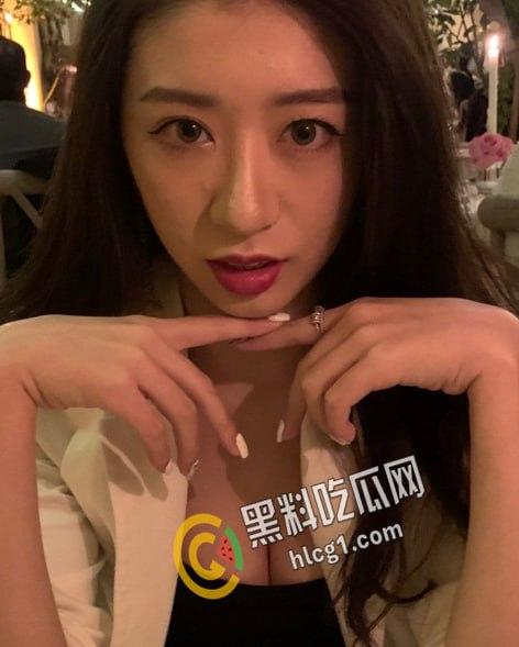 江苏大学高颜值女神和金主爸爸的大尺度自拍泄密 极品身材 真应了那句 她腿比我命都长-1