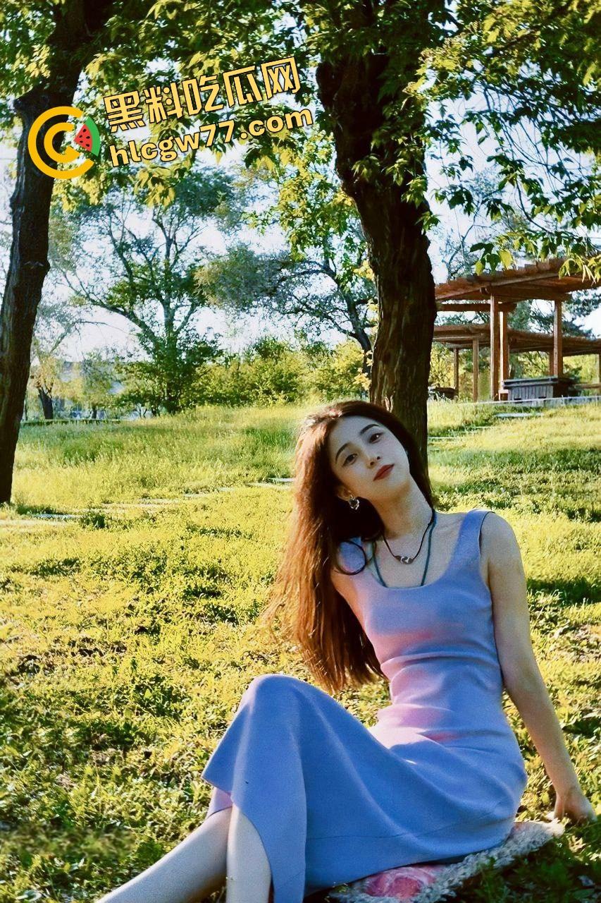 温州舞蹈老师『赵媛媛』白月光脸蛋,骚到撅屁股掰穴露粉肉,被金主当车震狗操翻!-3