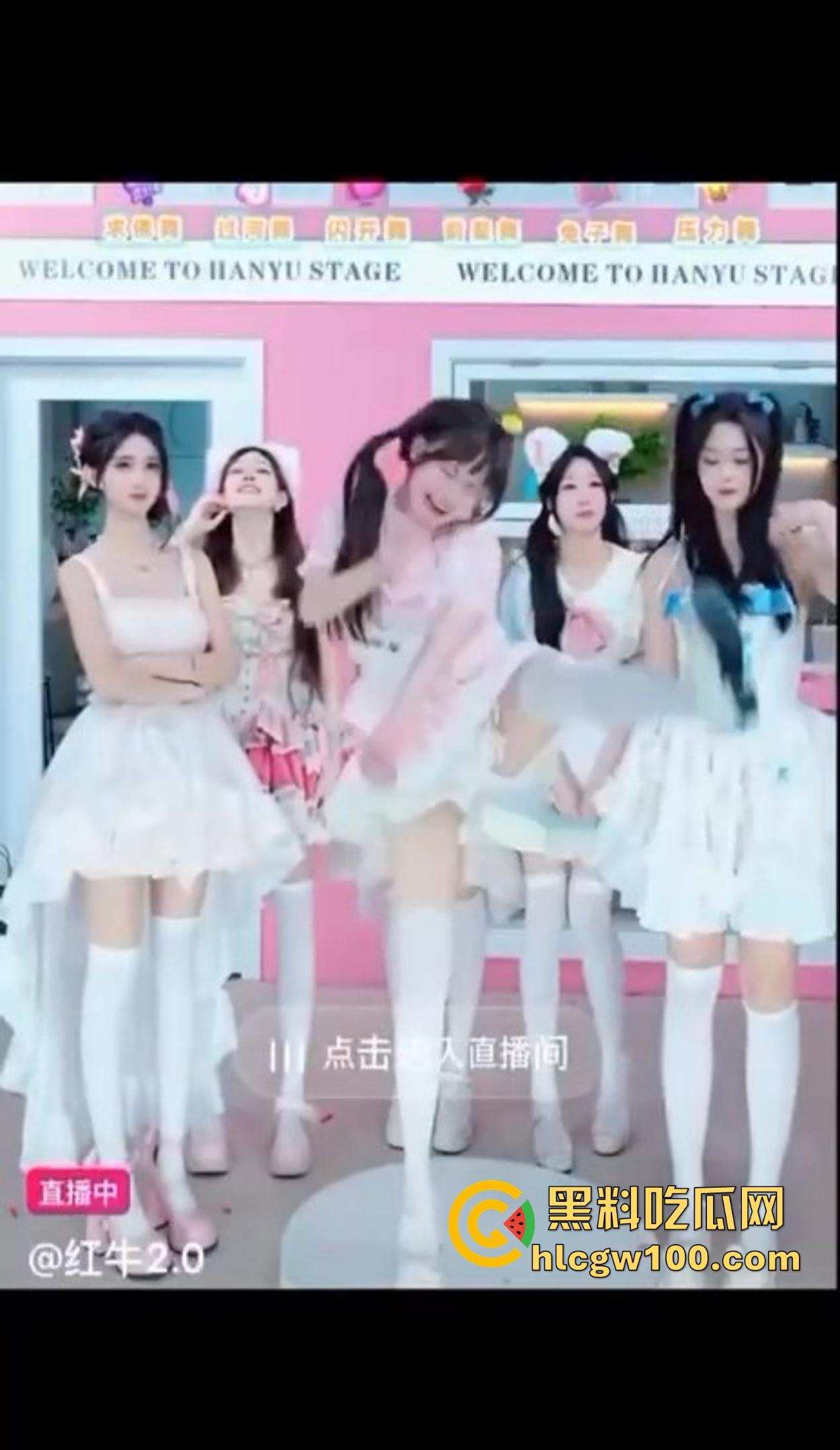 抖音简直成了精神病集中营,妖魔鬼怪齐聚,为了流量全靠抽象,互联网这味儿真是越来越难平了!-9