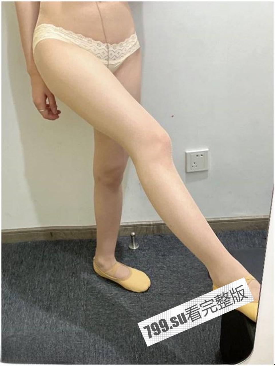 某舞蹈学院 张凤莲 人美不但逼遭罪 而且屁眼也遭罪-5