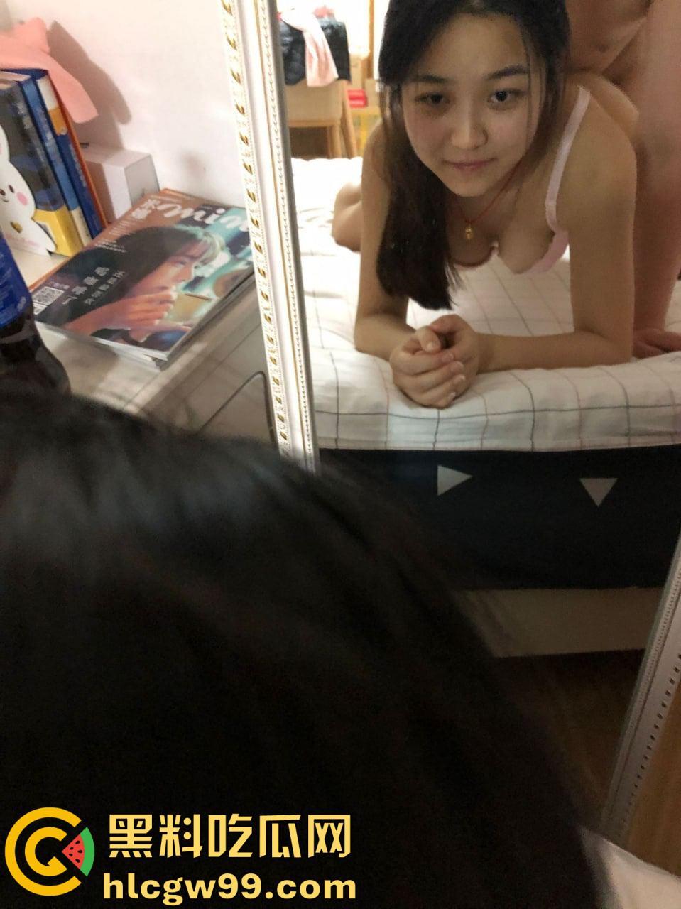 真实良家妹国企办公室文员少妇【刘琴】发小的长期炮友,结了婚不给操了惨遭曝光-3