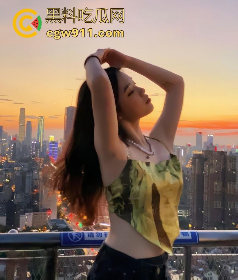 济南科技学大学情侣做爱视频流出,超高颜值极品身材小女友,情趣黑丝诱人,白嫩肥臀疯狂榨精,浪叫不断!-5