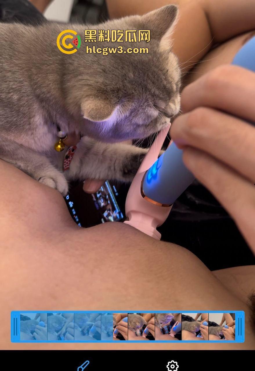 精神小妹【屁小六】润到澳洲彻底放飞!大尺度露出自拍泄密,情趣制服换装搞性爱啪啪,骚得完全停不下来!-11