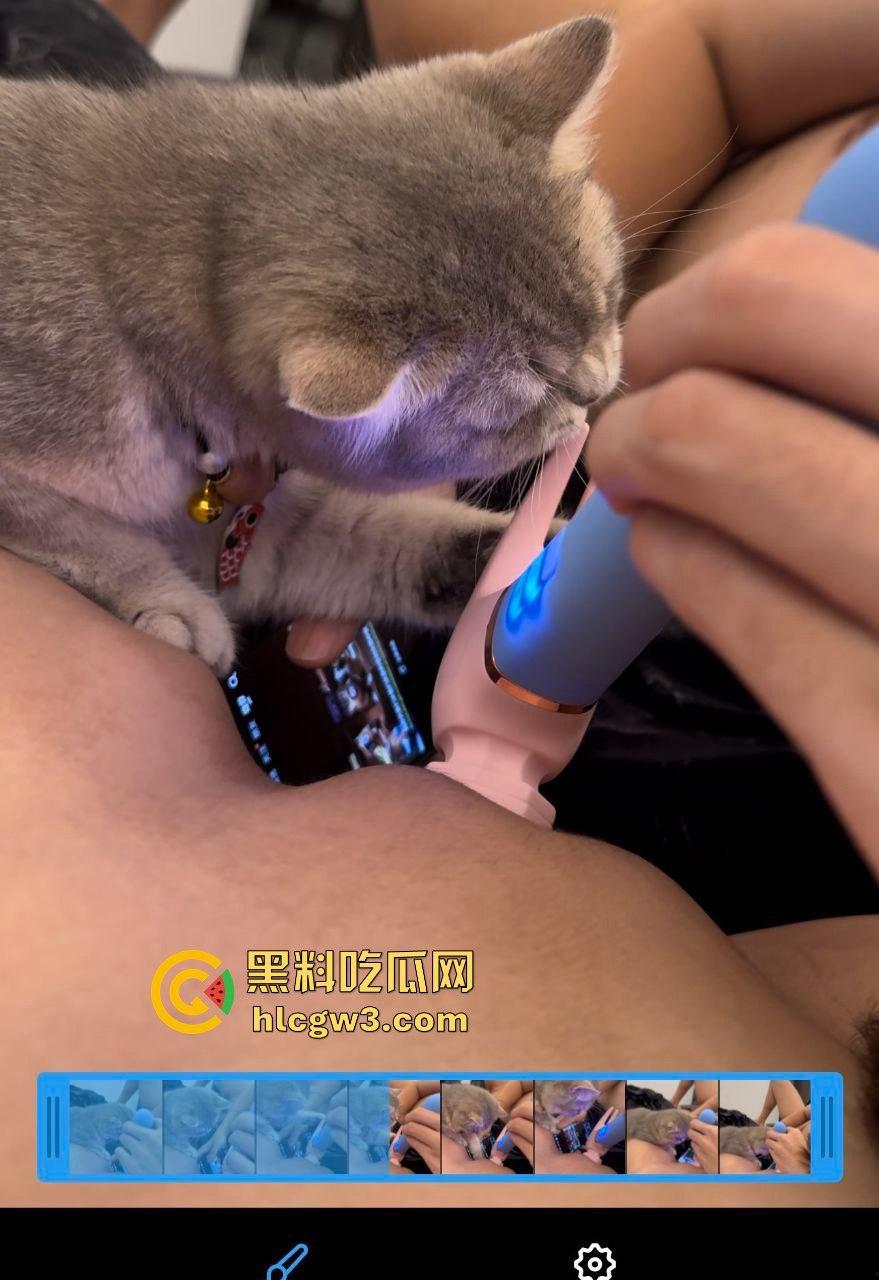 精神小妹【屁小六】润到澳洲彻底放飞!大尺度露出自拍泄密,情趣制服换装搞性爱啪啪,骚得完全停不下来!-18