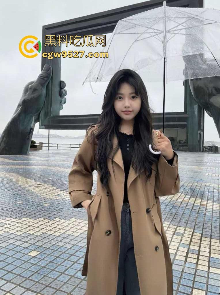 哈尔滨工业大学【李莹颖】刚毕业大学生为业绩献身,开台就送逼操,清纯外表下隐藏惊人秘密!-4