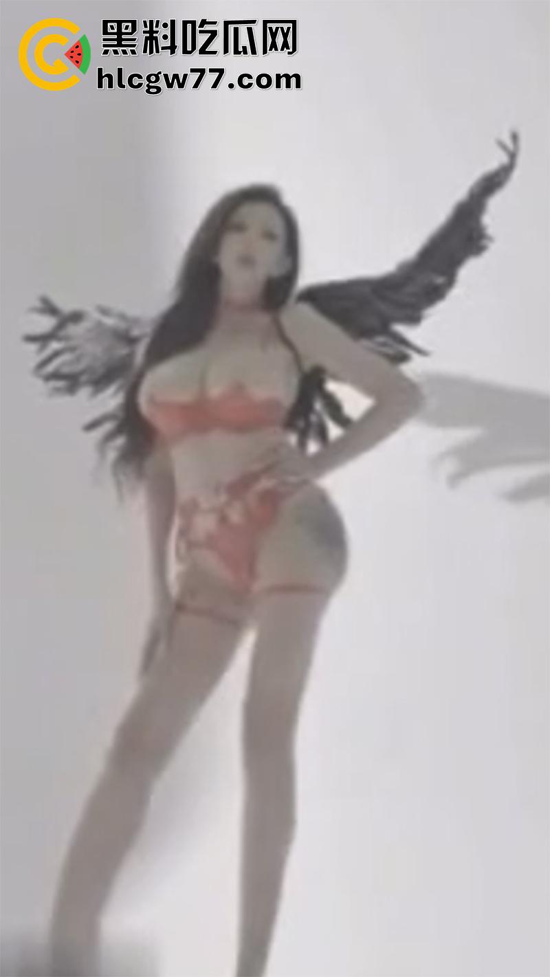 巨乳肥臀娃娃音 抖音网红【赵舒淇】17万粉丝顶级尤物 表面御姐私下母狗 淫叫声太反差了-4