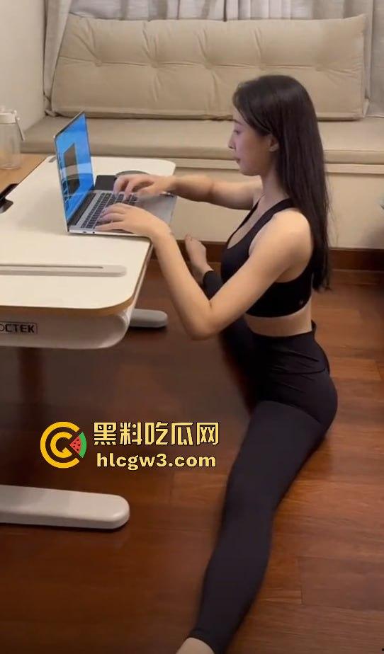 擦边也能剑指财富?冠军剑不够用擦边当武器!击剑冠军『秦雪』反手回怼擦边-15